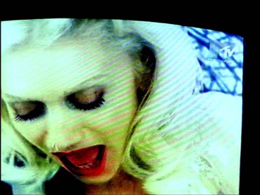 q.b. - foto di scena 1