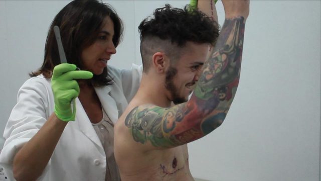 Un-uomo-deve-essere-forte_5_catalogo